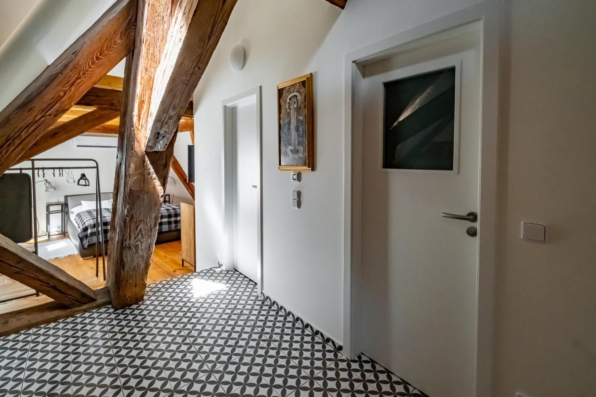 Knize Ferdinand Apartments Mikulov Buitenkant foto