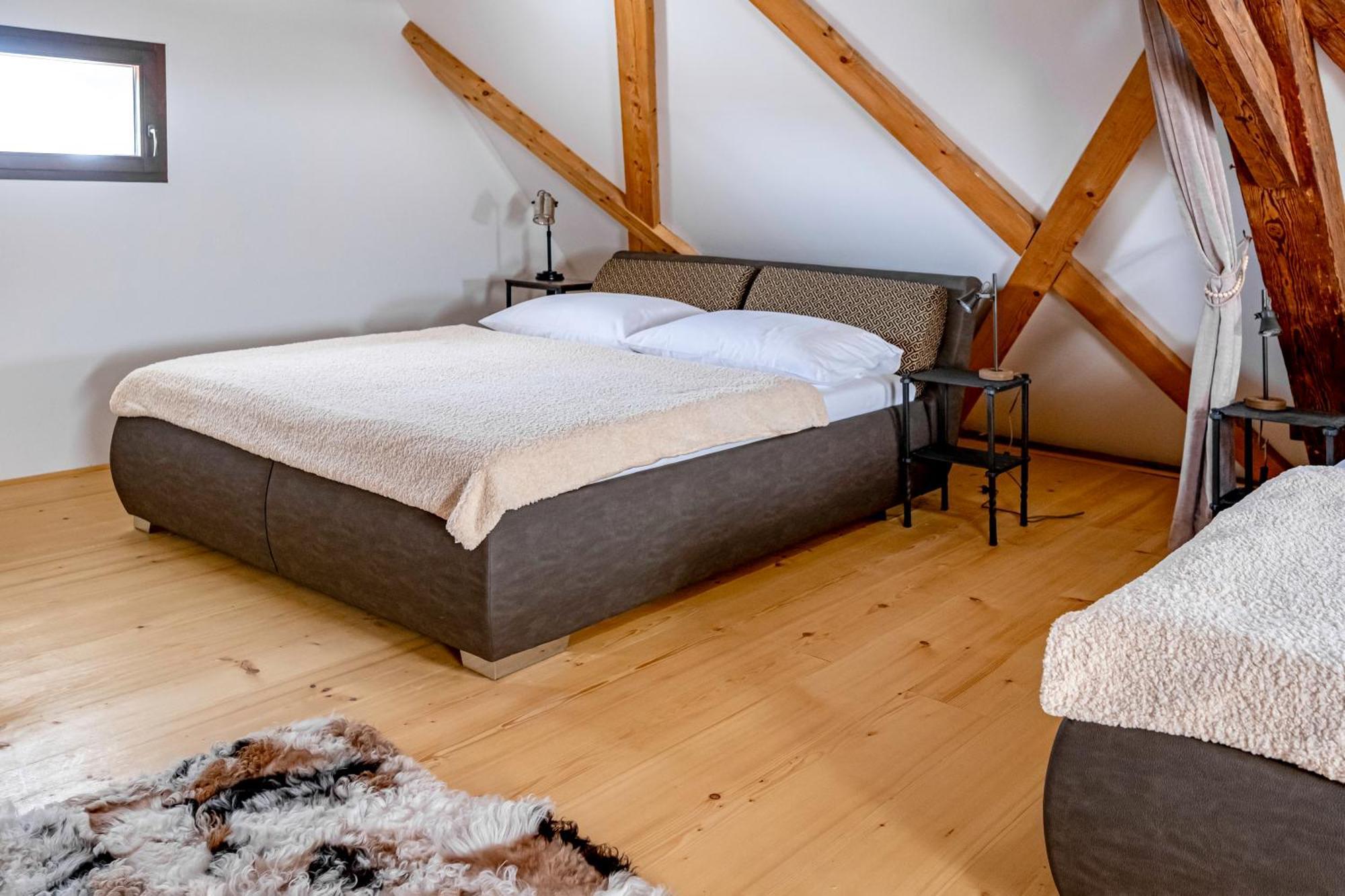 Knize Ferdinand Apartments Mikulov Buitenkant foto